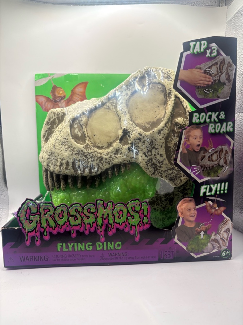 GROSSMOS! Flying Dino Interactive Toy - Green & Bone
